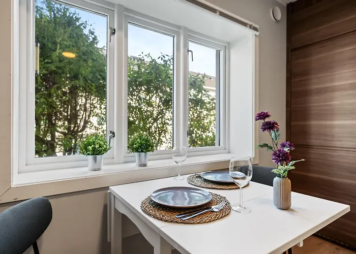 Modern And Cozy Near And Transport Appartamento *